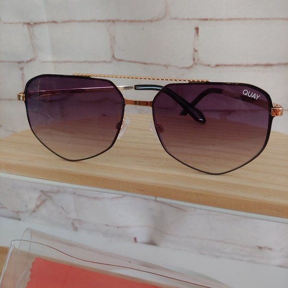 Quay Australia Know Your Angles Sunglasses Sunnies Black Gold Smoke New - Picture 4 of 6